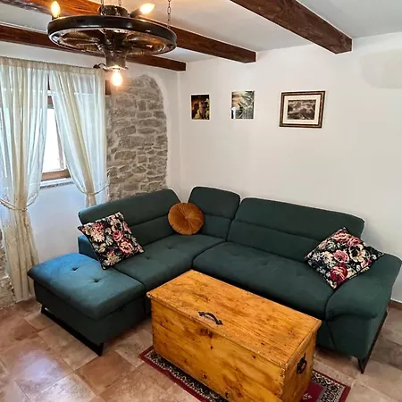 Casa Stella * Draguć